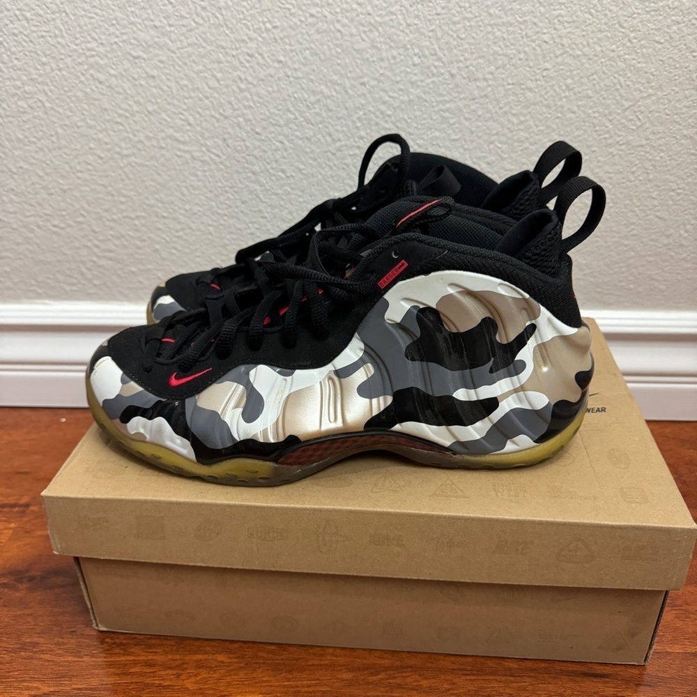 Nike Air Foamposite One Fighter Jet Size 9.5